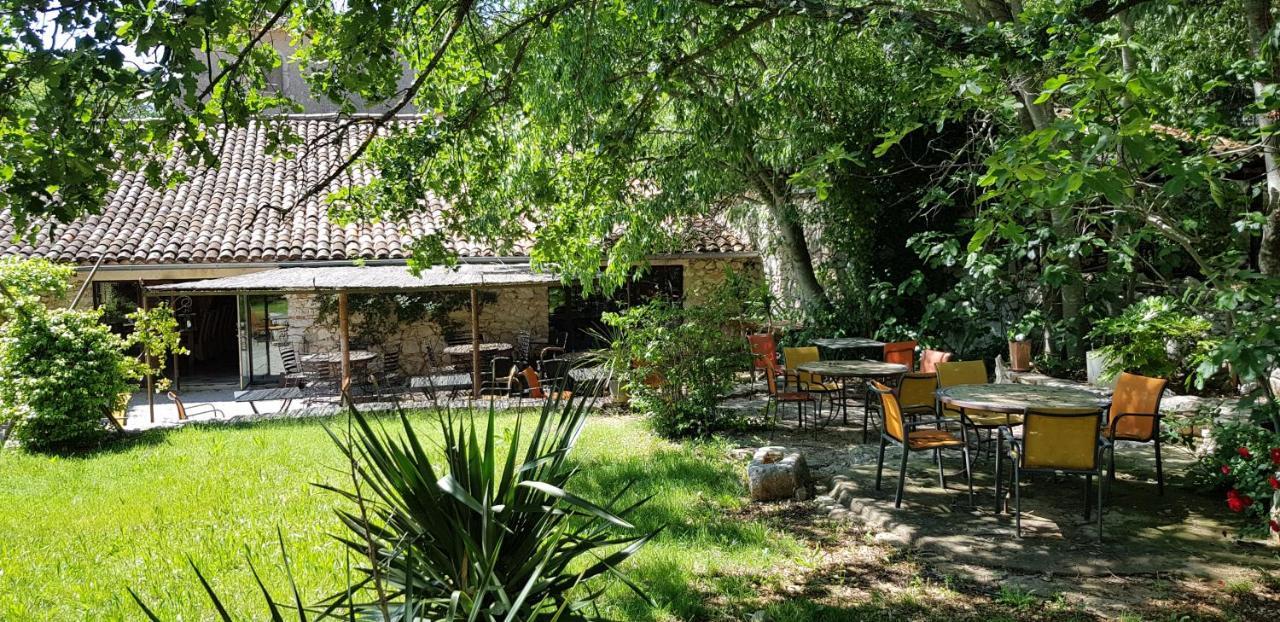 Bed and Breakfast Mas De Coulet Brissac Экстерьер фото